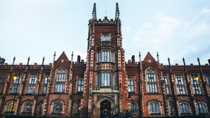 1-queens-university-belfast-lanyon-building-2
