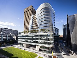 250px-112_N7A8606_UTS_Central_Andy_Roberts_hr
