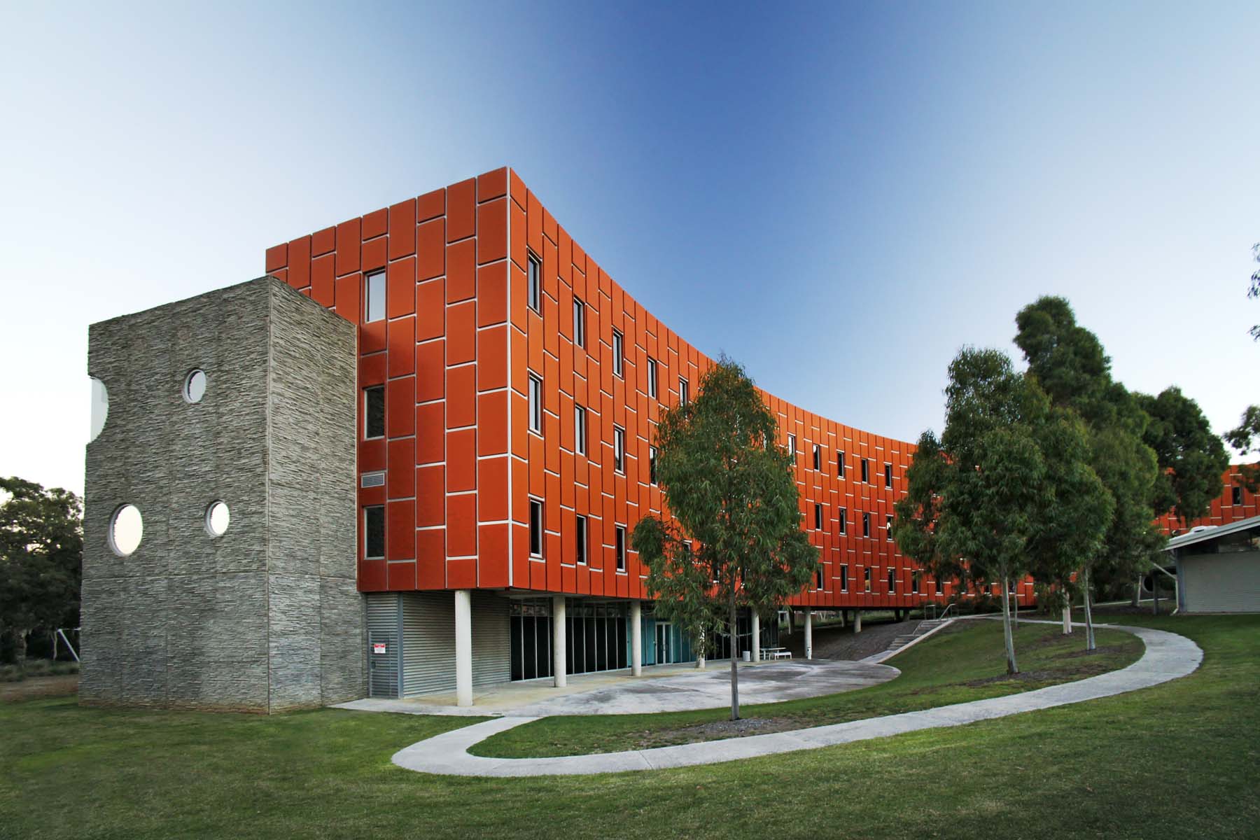 Bundoora-campus_EVE