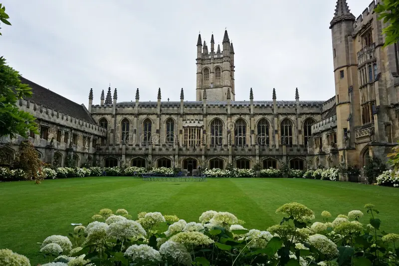 magdalen-college-university-oxford-189491243