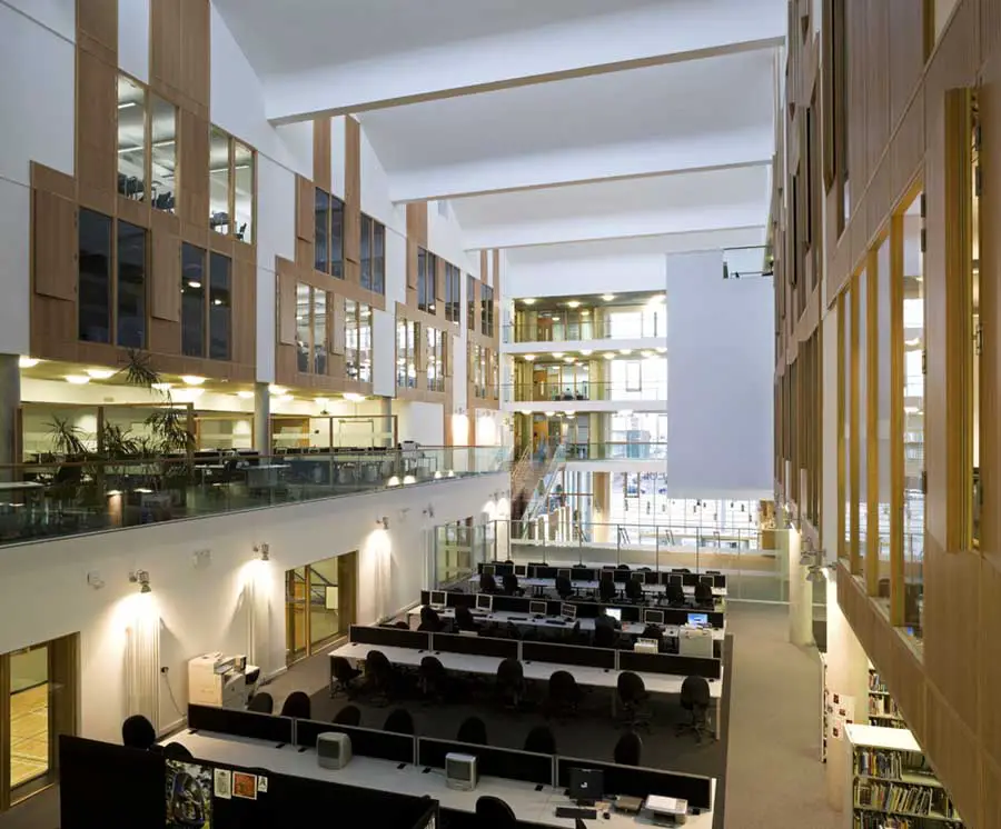 north_glasgow_college_kh050309_2